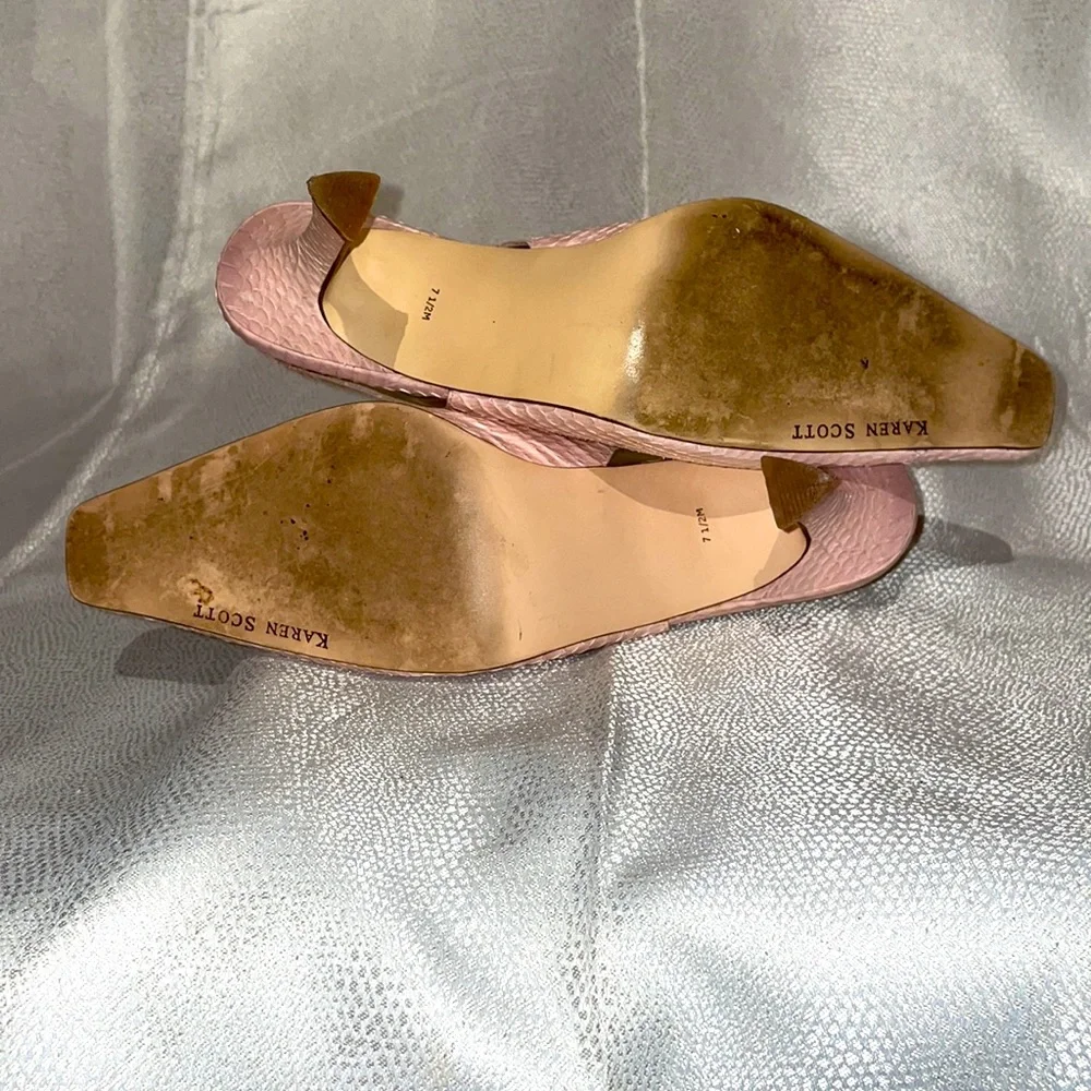 Women’s Light Pink Snakeskin Heels - Picture 6 of 6